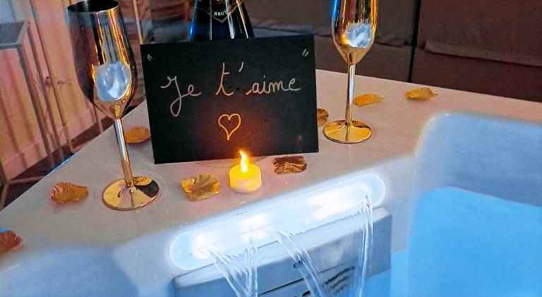 Loveroom - Les suites d'Elise - Gite Agathe in Beauvais