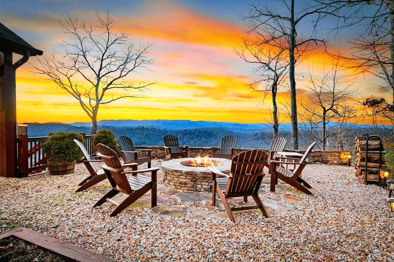 Cabin with hot tub & BBQ | Mountain view | Suitable for remote work — photo 2