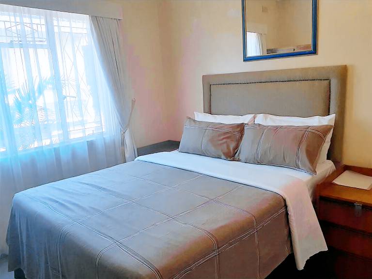 Private room  New Marlborough