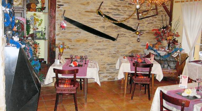 Auberge Hotel chambre Tout Confort B-B et Restaurant Les Colombes — photo 4