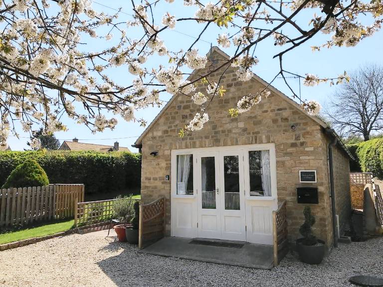 House  Little Compton
