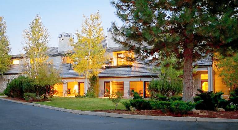 Pine Ridge Inn in Bend, OR