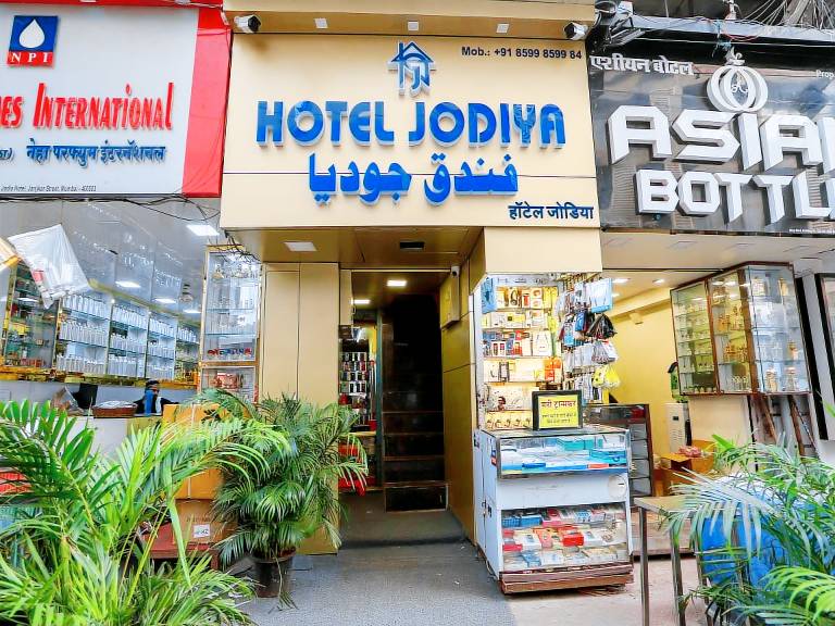 Hotel Jodiya Near CST