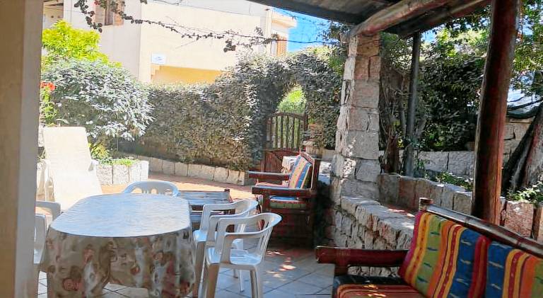 Fully equipped wonderful apartment with garden, private pool & patio | Next to the beach | Suitable for remote work | Pet-friendly — photo 4