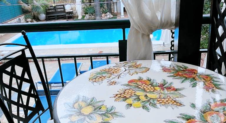 Vacation home with hot tub & pool in Riposto