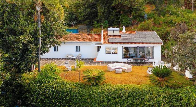 Villa with yard, barbeque & patio | Near Tropischer Garten Monte Palace in Funchal