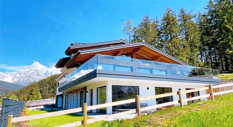 Rental apartment with barbeque, sauna & yard in Radstadt