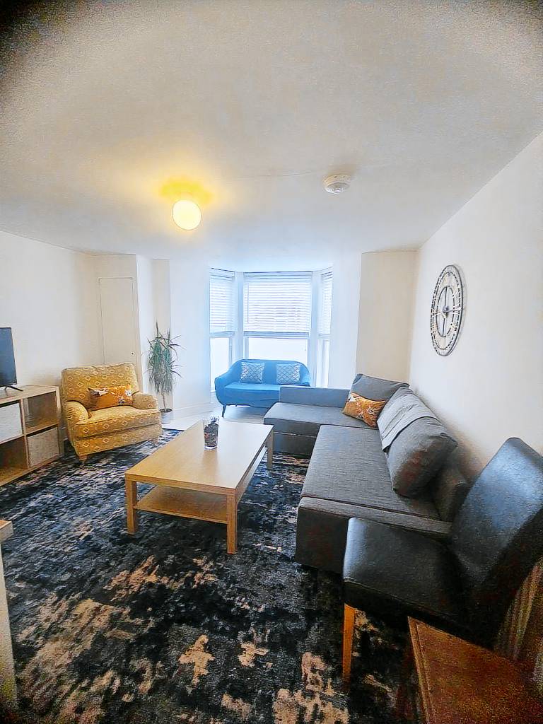 Apartment with 2 rooms for 6 persons — photo 2