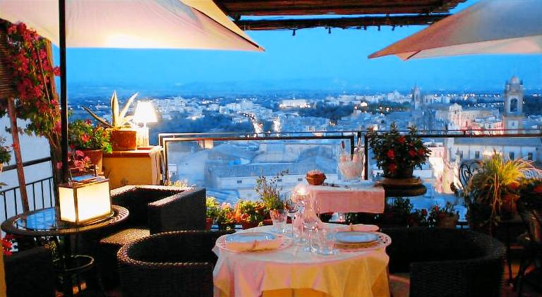 Casa tipica siciliana patronale home BedandBreakfast TreMetriSoprailCielo Camere con vista, colazion — photo 2