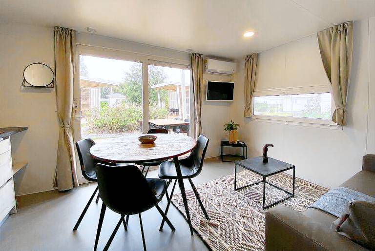 Charming vacation home with yard, patio & jacuzzi | Pets are welcome — photo 5