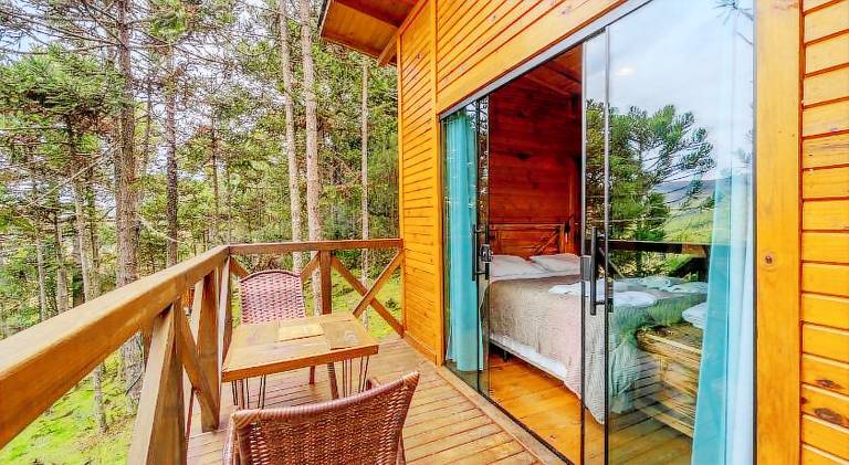 Lodge with yard, patio & jacuzzi | Perfect for remote work — photo 5