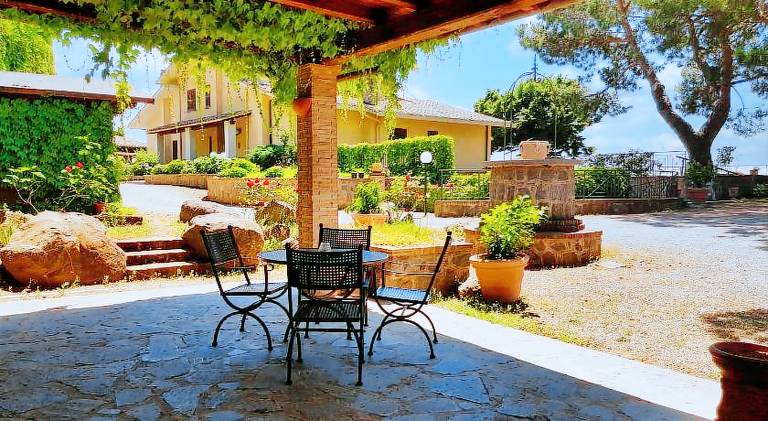 Rental apartment with yard, terrace & pool | Good for workation | Pets allowed — photo 3