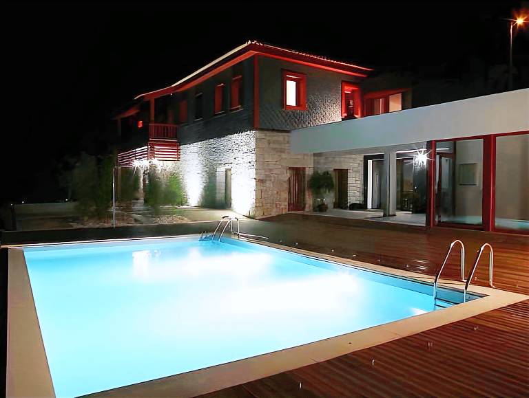 Farm with hot tub, garden & pool — photo 3