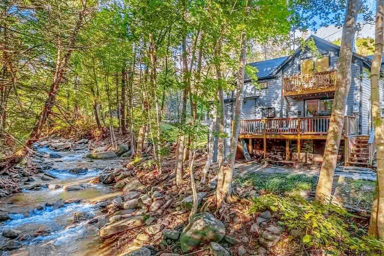 Cabin  Lanesville