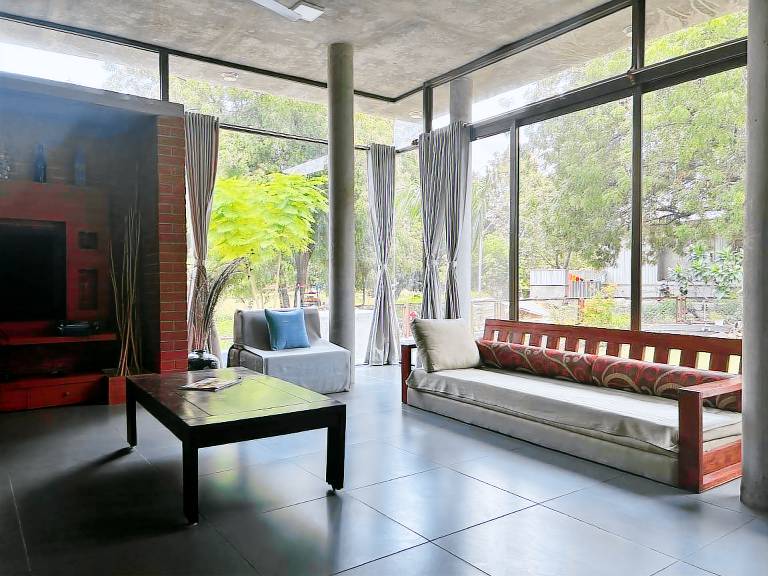 Big villa with pool, patio & yard | Pets are welcome — photo 2