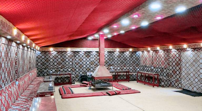 Wadi rum Bubble Camp & tour — photo 4
