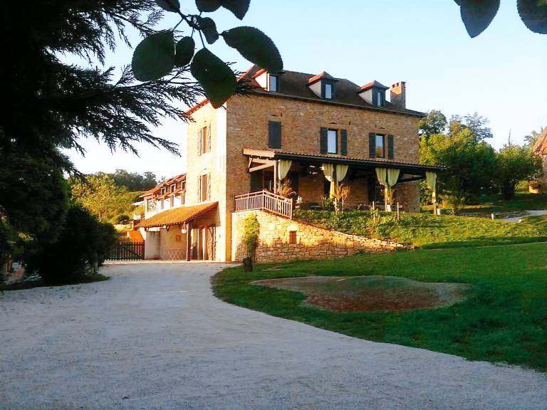 Hotel la Bastie d Urfe — photo 2