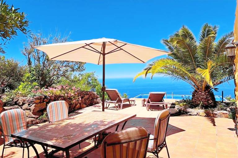 Ferienhaus mit Hund in Tijarafe, La Palma f&uuml;r max. 3 Personen am Atlantik