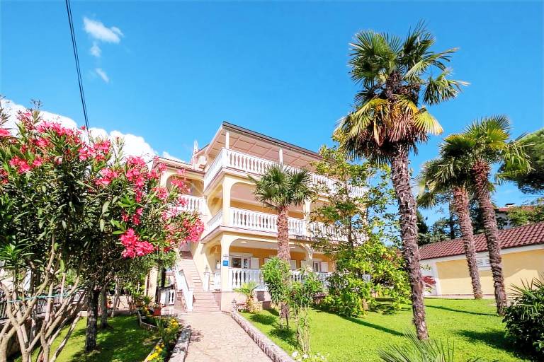 Apartman  Malinska-dubašnica