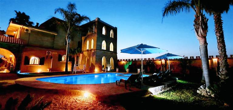 Family-oriented beautiful villa with private pool, patio & grill | Pet-friendly — photo 2