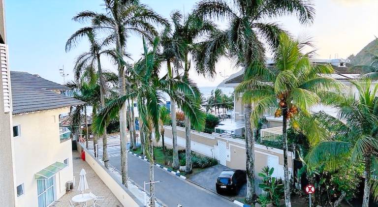 Rental apartment | Close to the beach | Pets are welcome in Guarujá