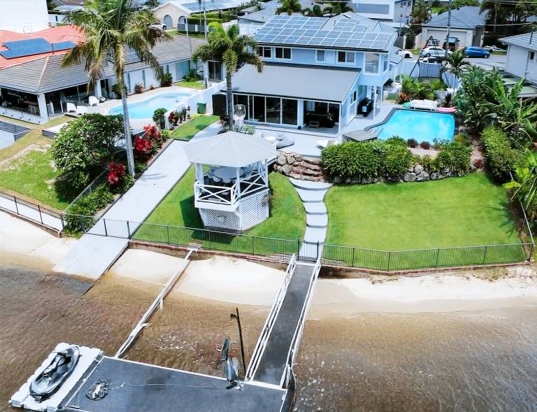 House  Surfers Paradise