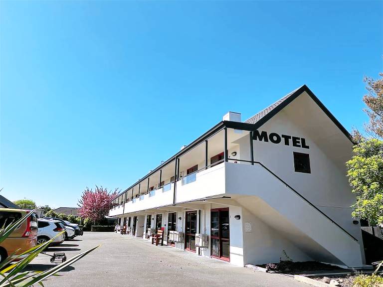 Motel  Russley