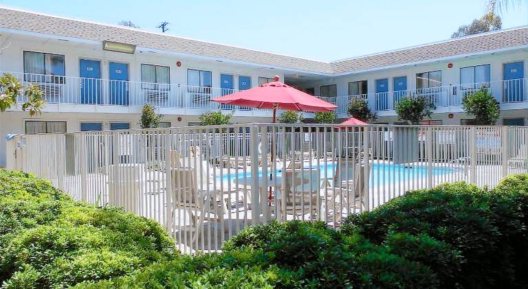 Motel 6 Temecula, CA - Historic Old Town — photo 5
