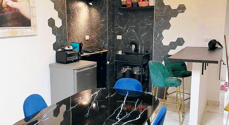 House | Next to Piazza Dante — photo 5