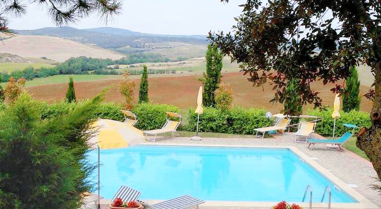 Beautiful farm with patio, pool & BBQ | Pet-friendly in San Quirico d'Orcia