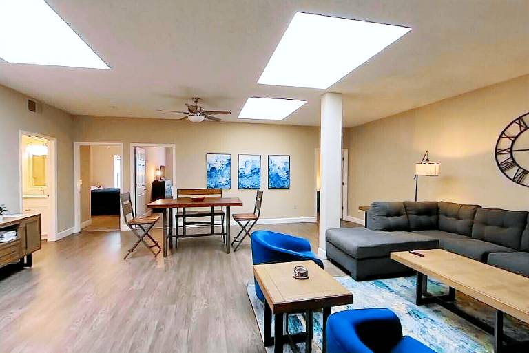 Apartment Lawrence