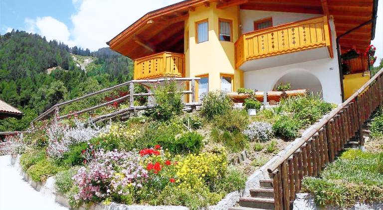 Holiday apartment with 2 rooms for 6 persons in Pinzolo