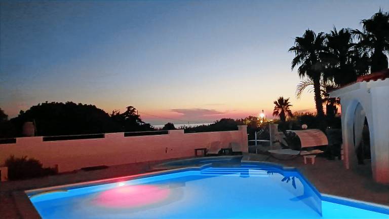 Villa with private pool, barbecue & garden | Nature view — photo 2