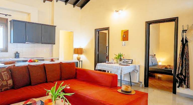 Rental apartment with terrace — photo 2