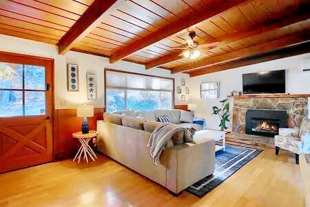 Vacation home with 2 rooms for 6 persons in Oakhurst, CA
