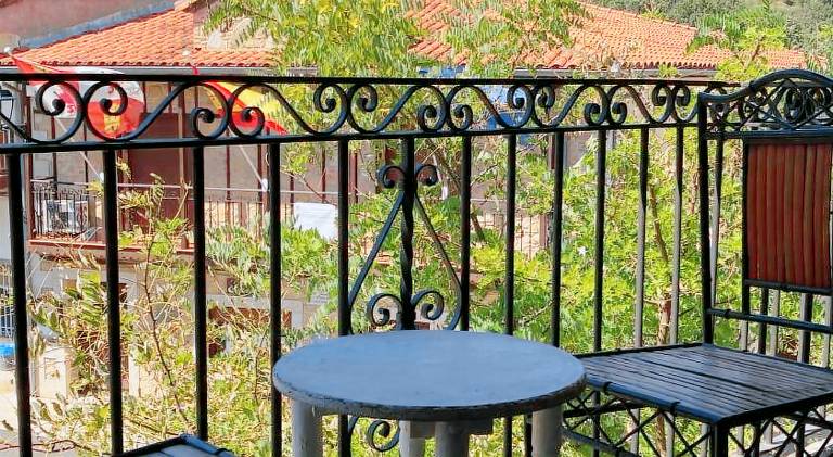 Vacation home with terrace — photo 5