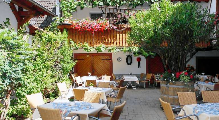 Weinhotel / Gasthaus zur Sonne — photo 3
