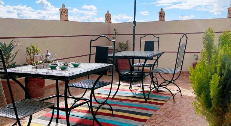 Holiday apartment with patio — photo 4