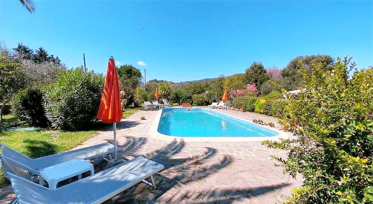 Rental apartment with pool — photo 3