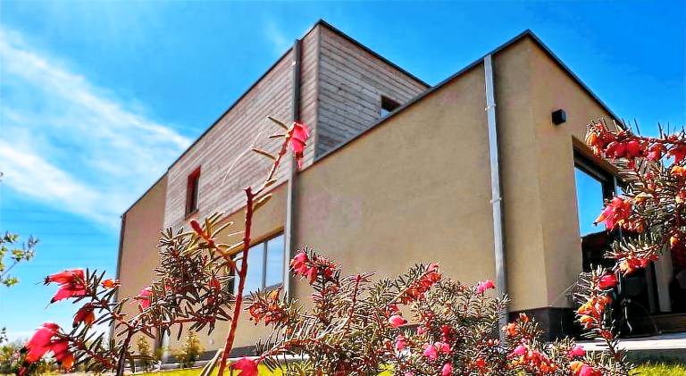 Inova Guesthouse Comfortkamer met eigen badkamer inclusief gedeelde voorzieningen