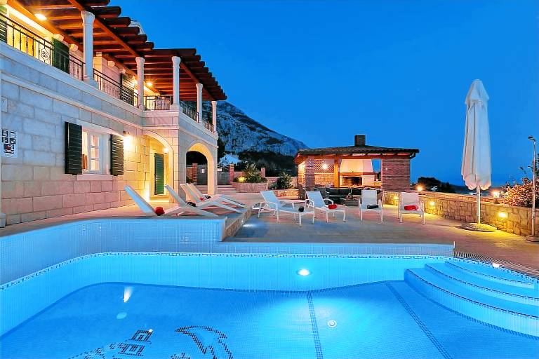Villa Vikki mit Pool und Meerblick — photo 3