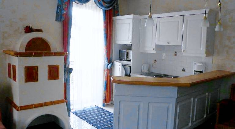 Serviced apartment with terrace & yard — photo 4