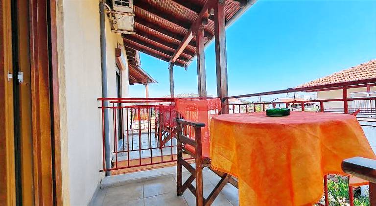 Serviced apartment with patio, garden & grill — photo 3