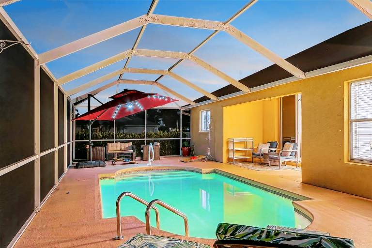 6 Mi to Coast: Cape Coral Family Home — photo 3