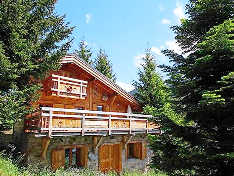 Charming chalet with patio | Close to the ski | Pets allowed — photo 4
