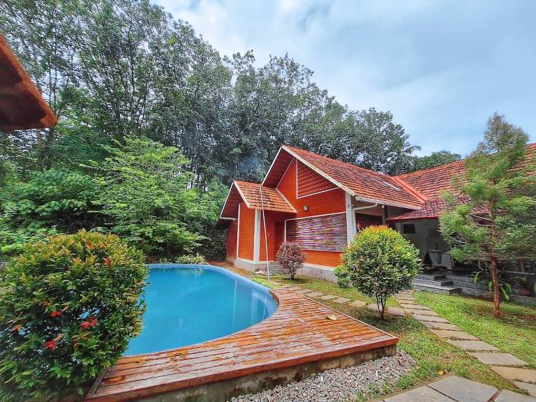 Nellu -Tranquil Pool Villa & Organic Farmstay — photo 3