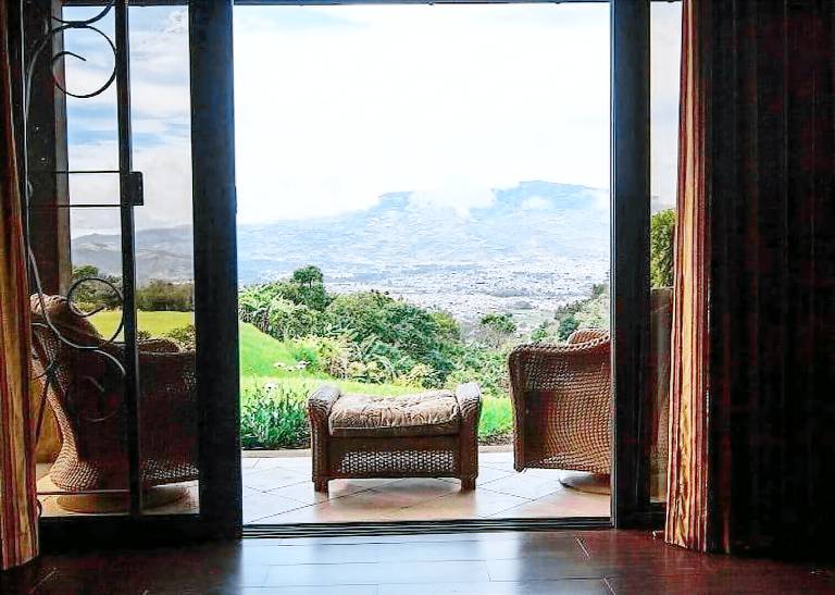 Villa Linda Vista