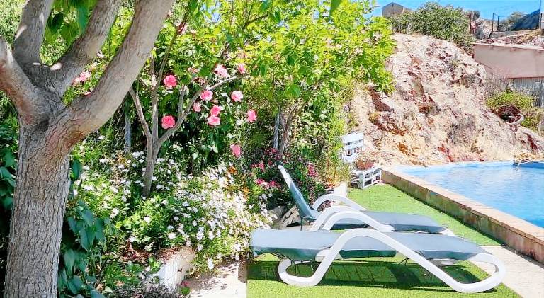 House with terrace, private pool & BBQ — photo 3