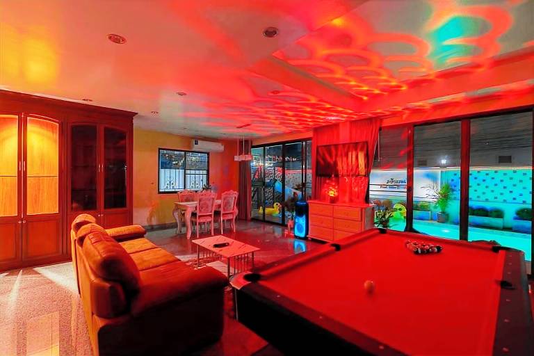 Villa with pool, BBQ & yard | Suitable for remote work | Pets are welcome — photo 5
