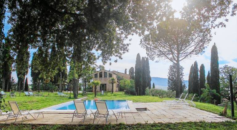 Farm with pool, barbecue & yard | Pet-friendly — photo 2